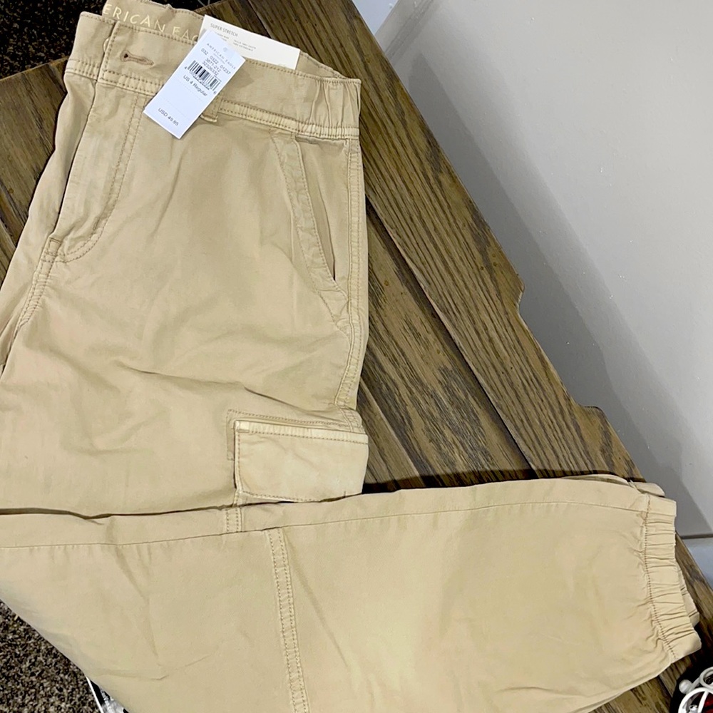 Women’s Cargo Joggers!😍